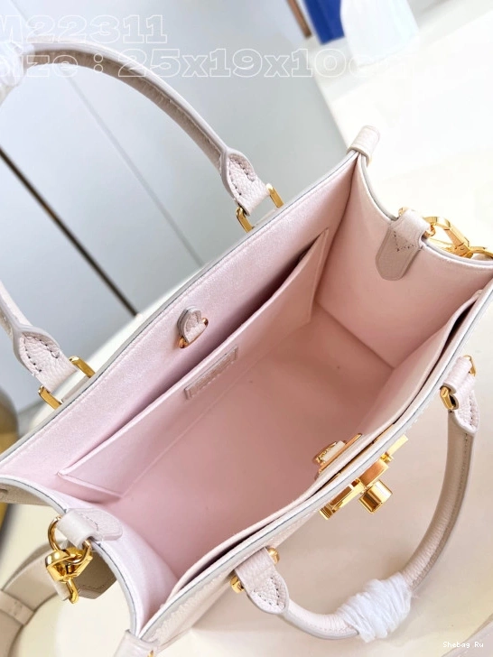 VUITTON Go LOUIS & Lock 0713